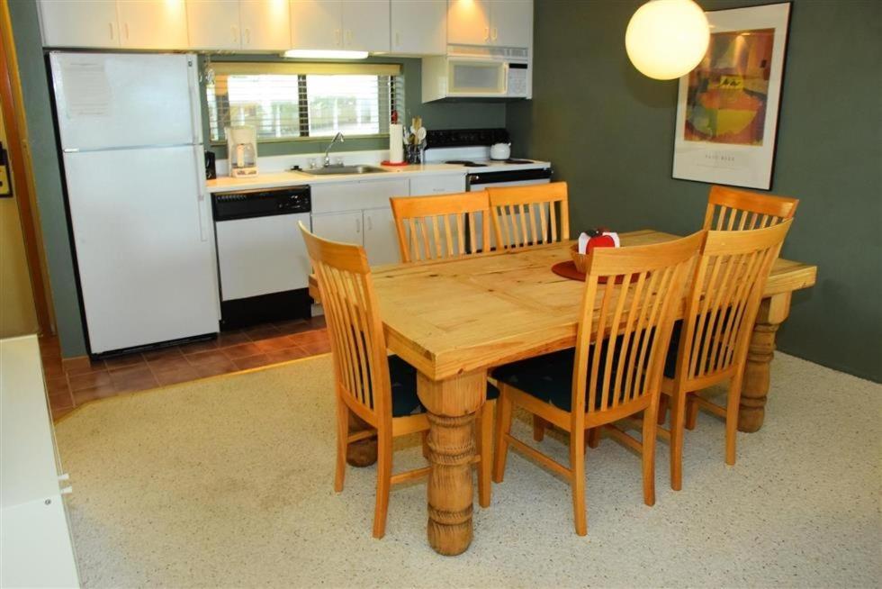 Seven Springs Stoneridge 3 Bedroom Standard Condo, Mountain Views! Champion